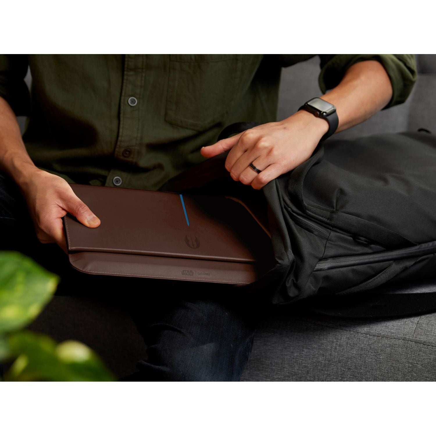 Orbitkey Star Wars Hybrid Laptop Sleeve 16" (Obi-Wan)