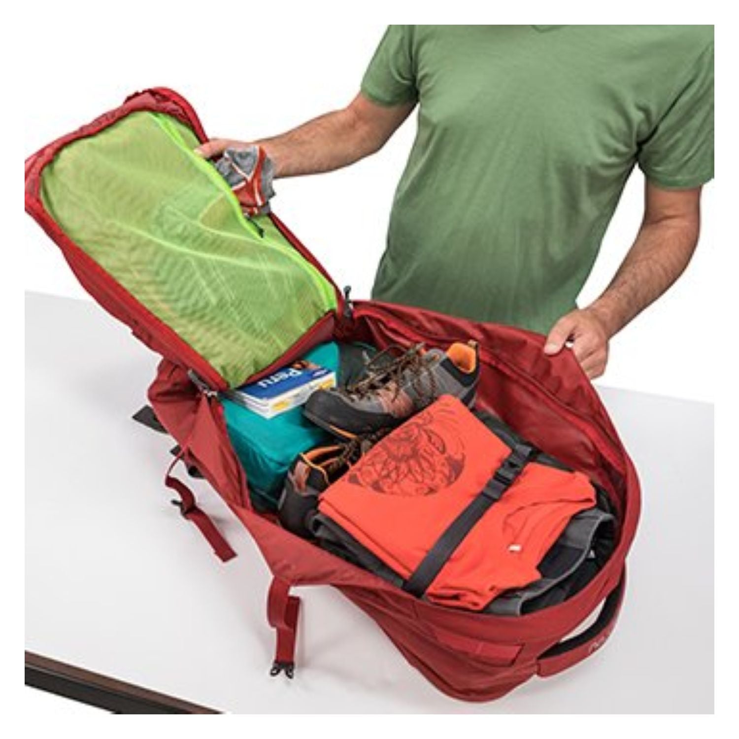 Osprey Farpoint Travel Pack 55 Backpack - Small/Medium - Men's Travel - Trekking (Jasper Red)
