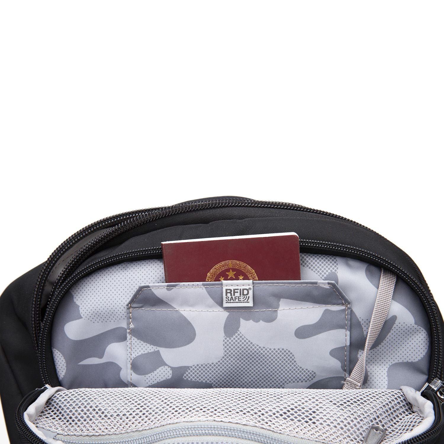 Pacsafe Venturesafe EXP35 Travel Backpack (Black)