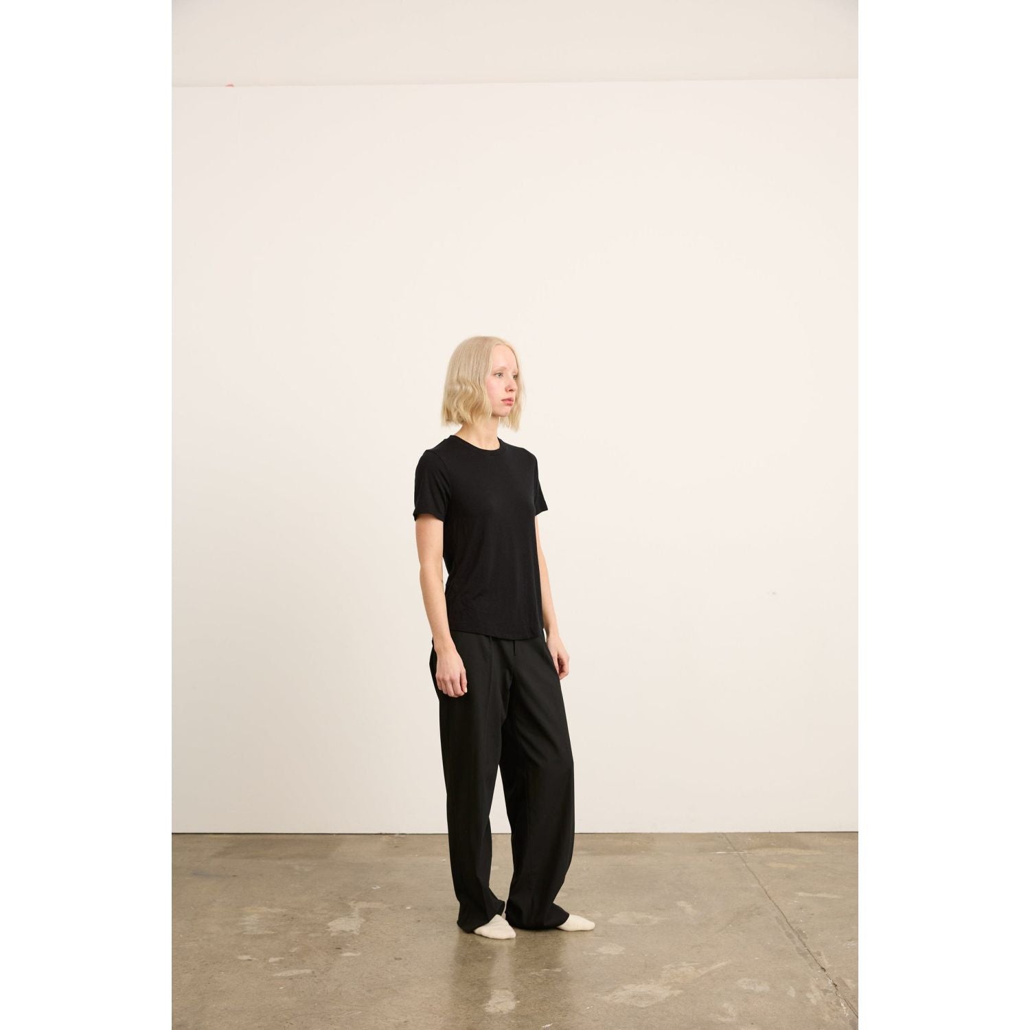 Paire Women's Merino Wool-Blend Crew Neck T-Shirt (Black) - M