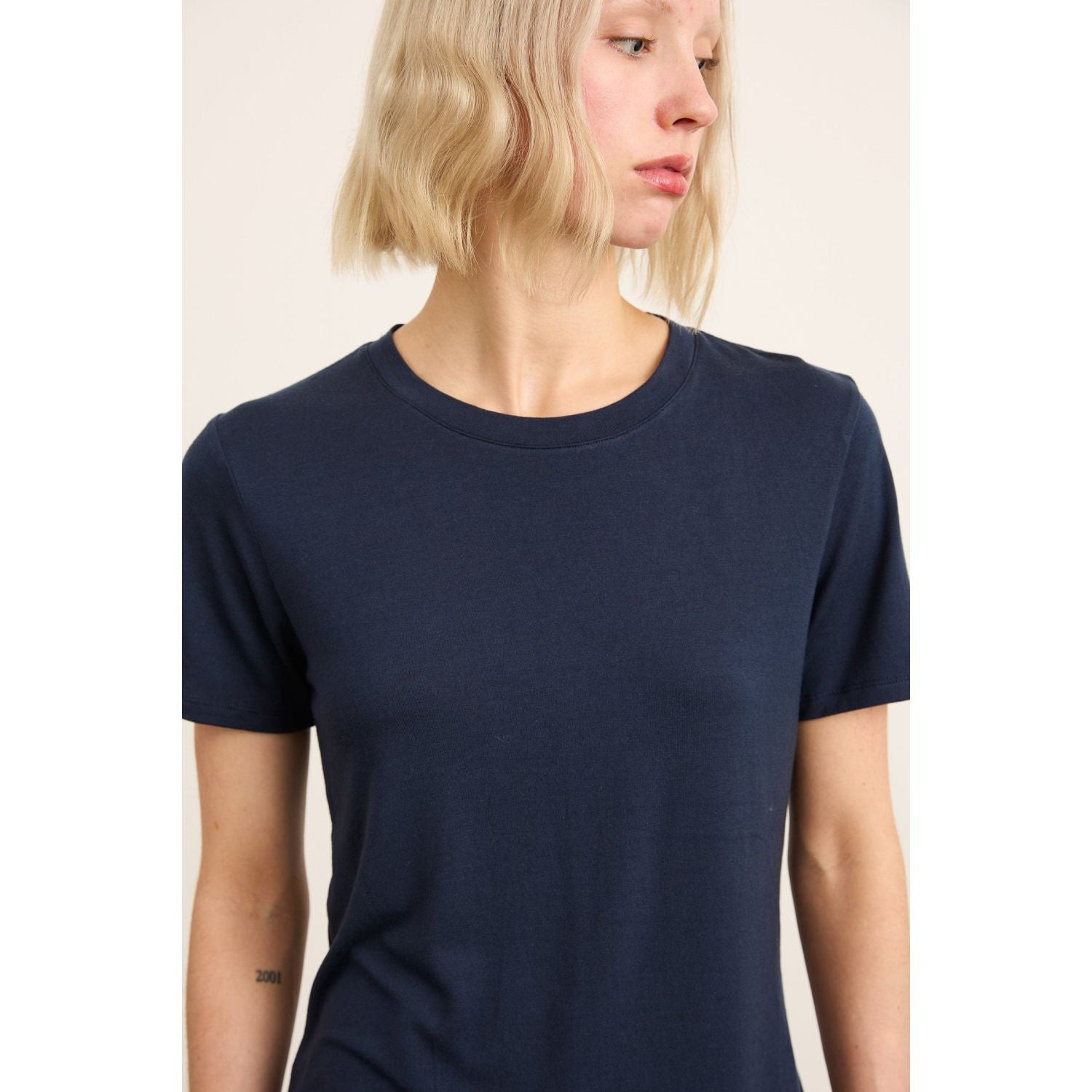 Paire Women's Merino Wool-Blend Crew Neck T-Shirt (Navy) - M