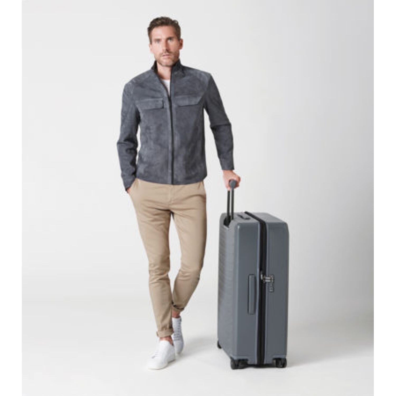 Porsche Design Roadster 32" Expandable Extra Large Luggage Spinner (Dark Blue)