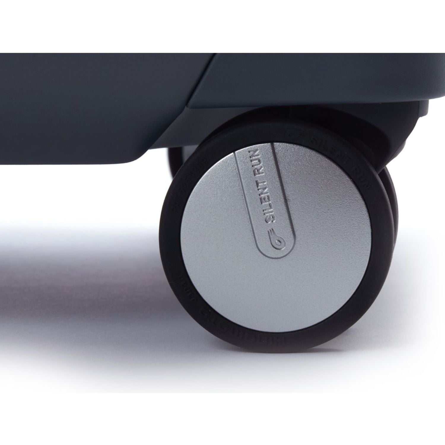 RAWROW Staple R Trunk Frame 84L/20'' Carry On Luggage (Grey)