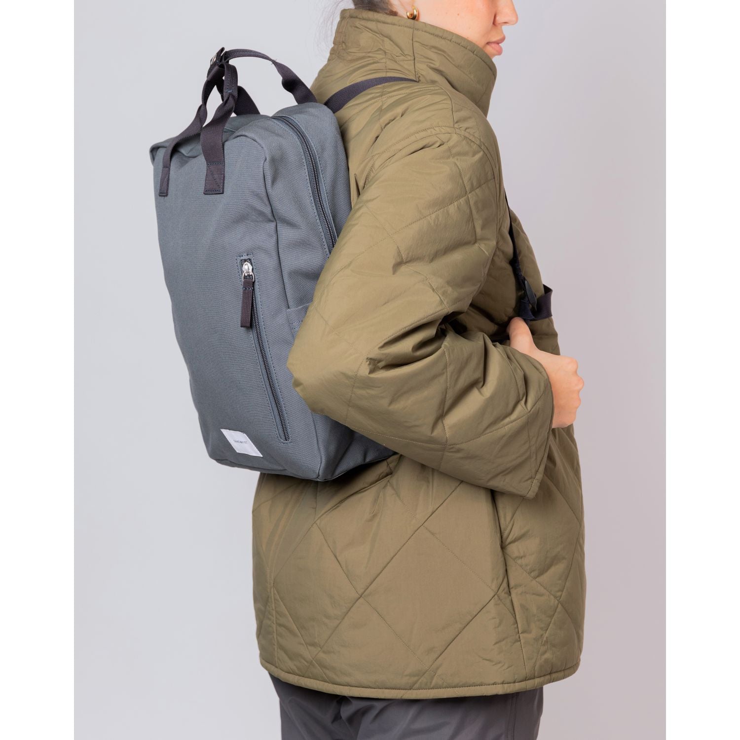 【サンドクヴィスト】KNUT - Navy Sandqvist Knut Backpack - Dark Slate W/ Navy Webbing – The Planet