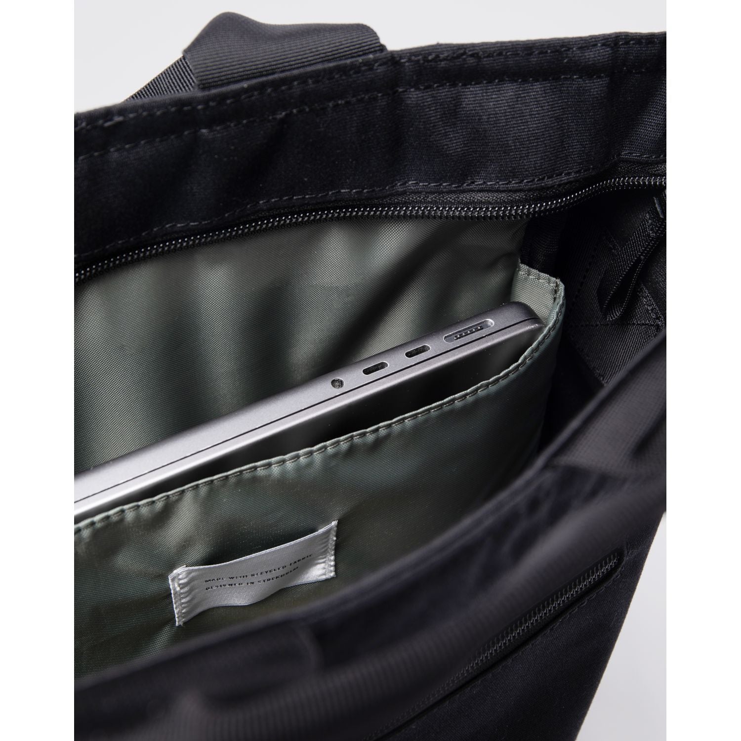 Sandqvist Tony Vegan Backpack - Black W/ Black Webbing