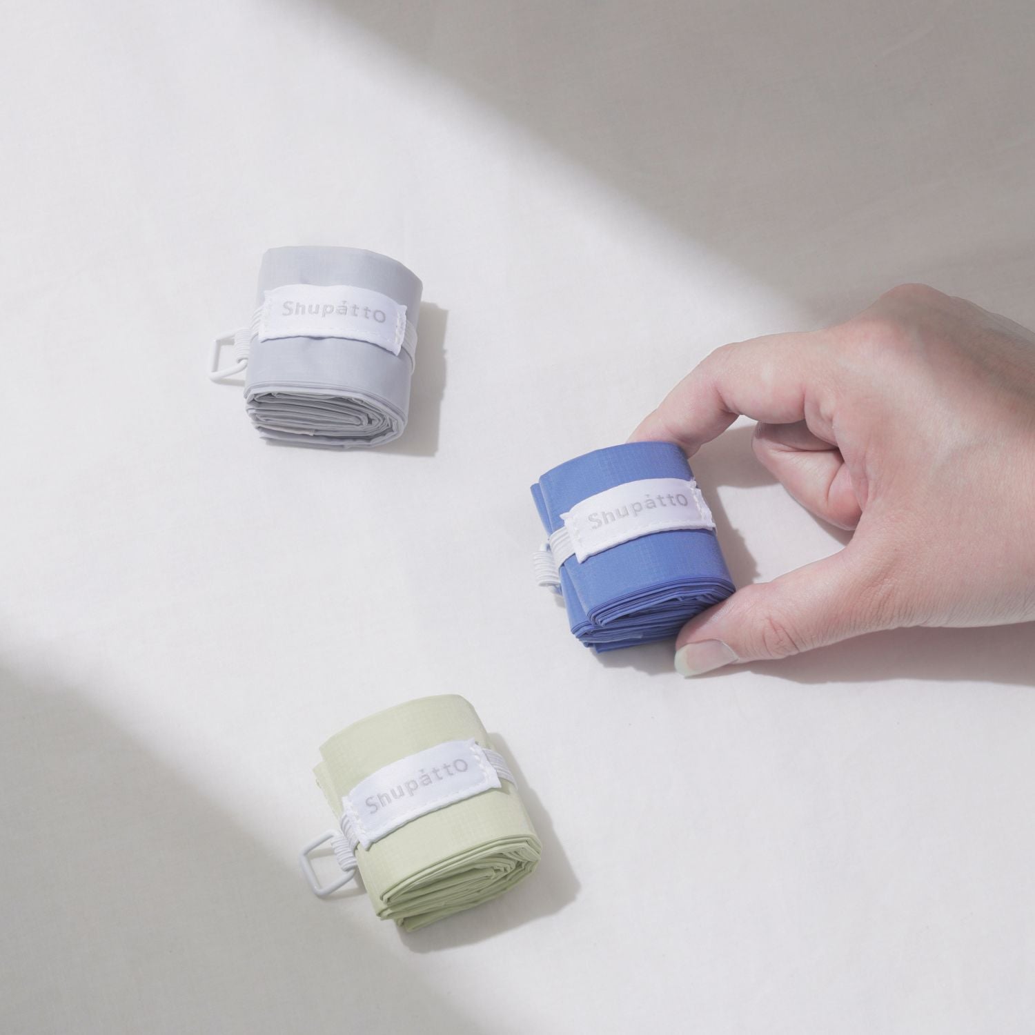 Shupatto Foldable Minimal Bag 12L - Lime Sorbet