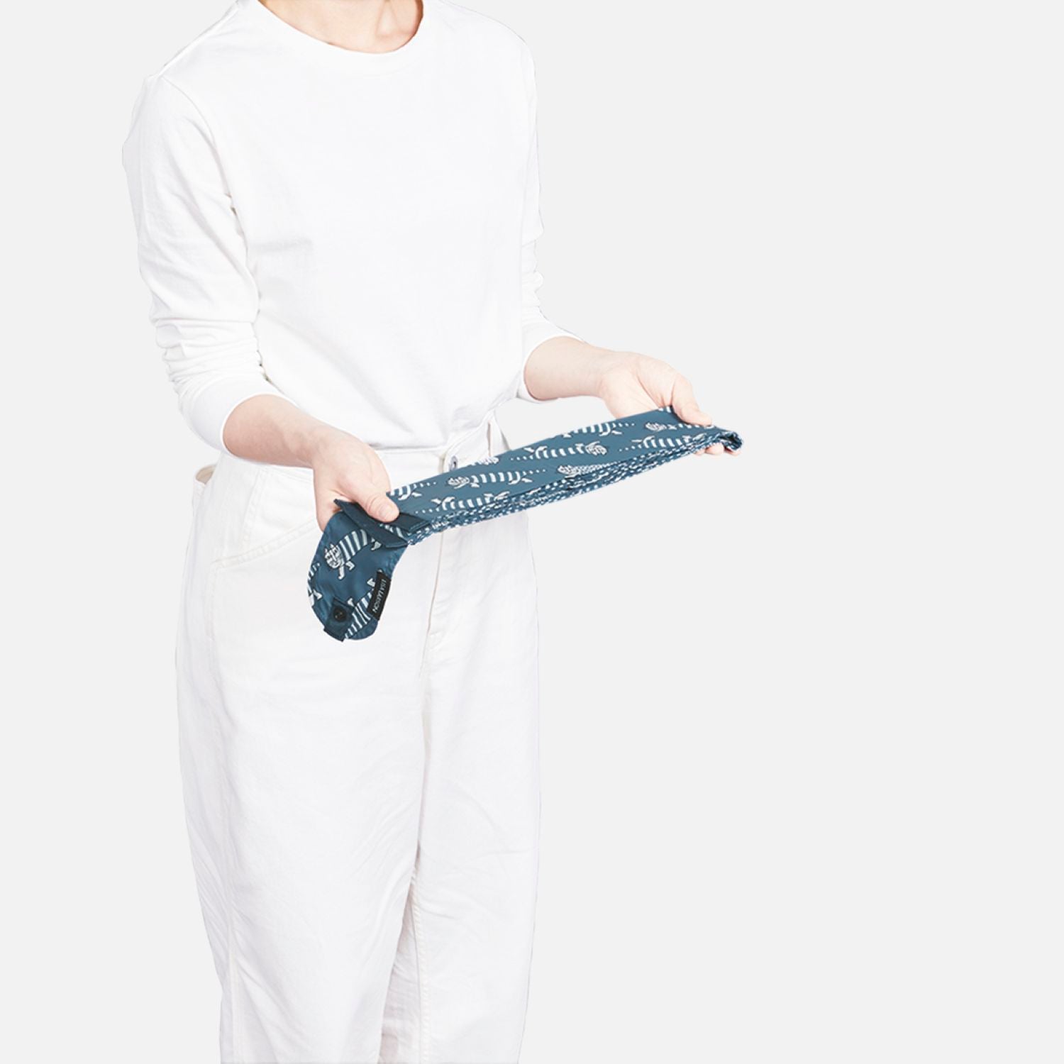 Shupatto X Lisa Larson Foldable Tote (M) - Navy