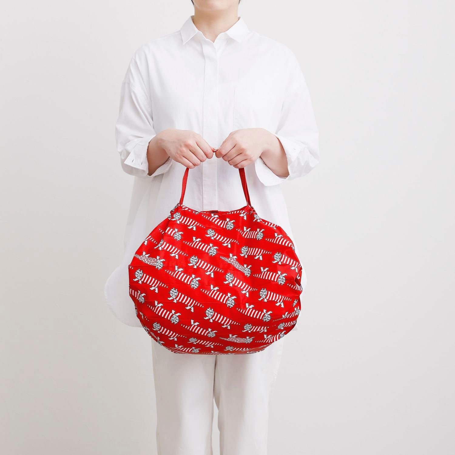 Shupatto X Lisa Larson Foldable Tote (M) - Red