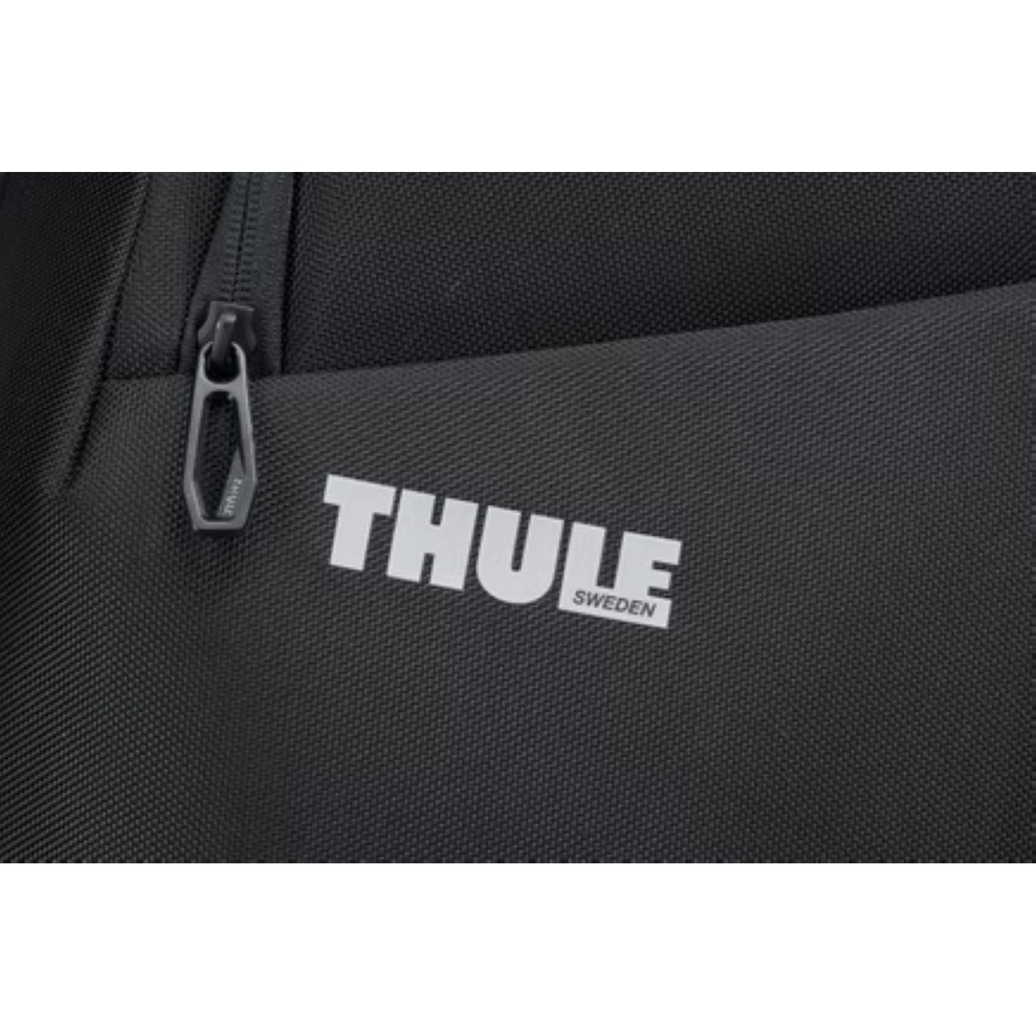 Thule Accent Recycled Convertible Backpack  17L - Black