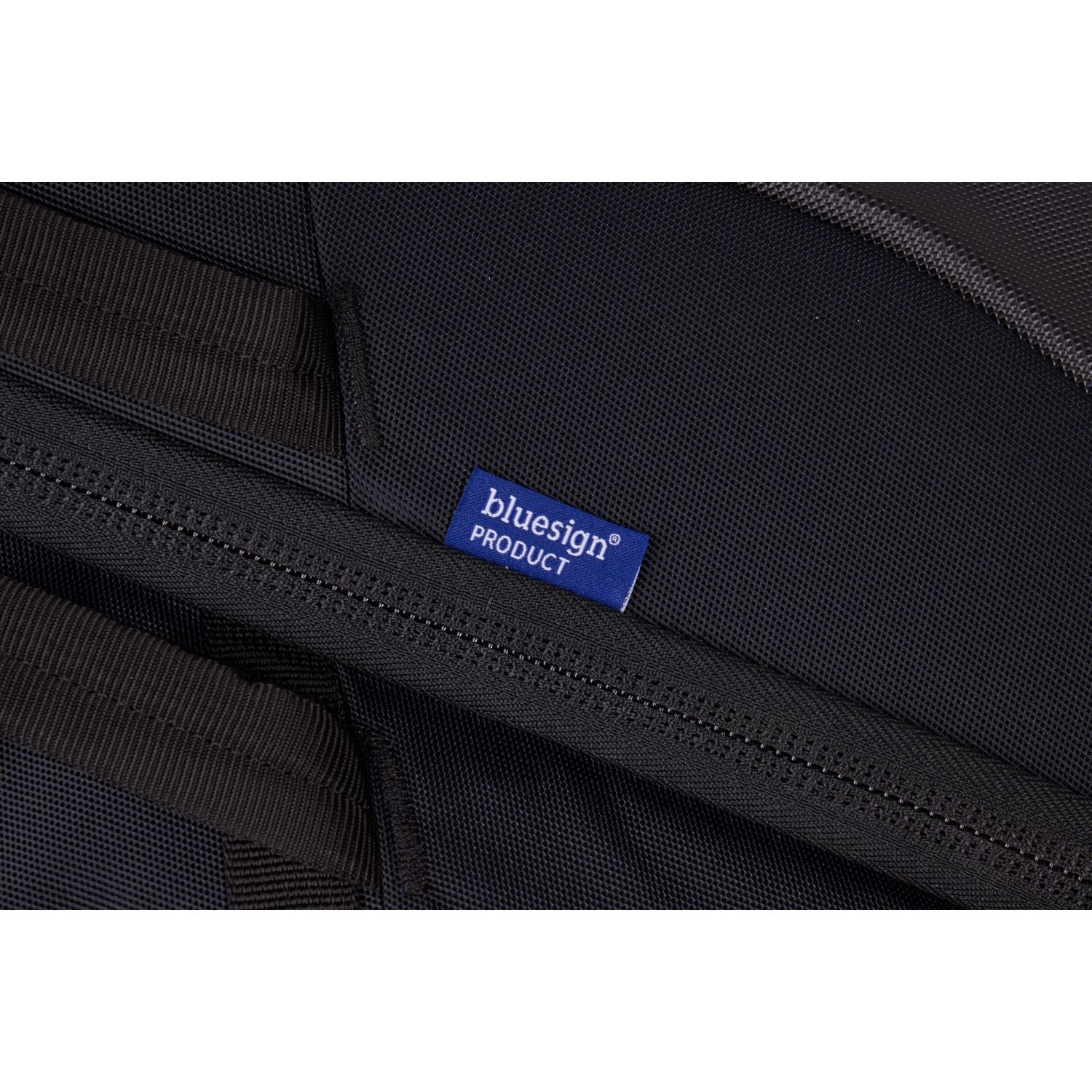 Thule Subterra 2 Check-In Wheeled Duffel 90L - Black