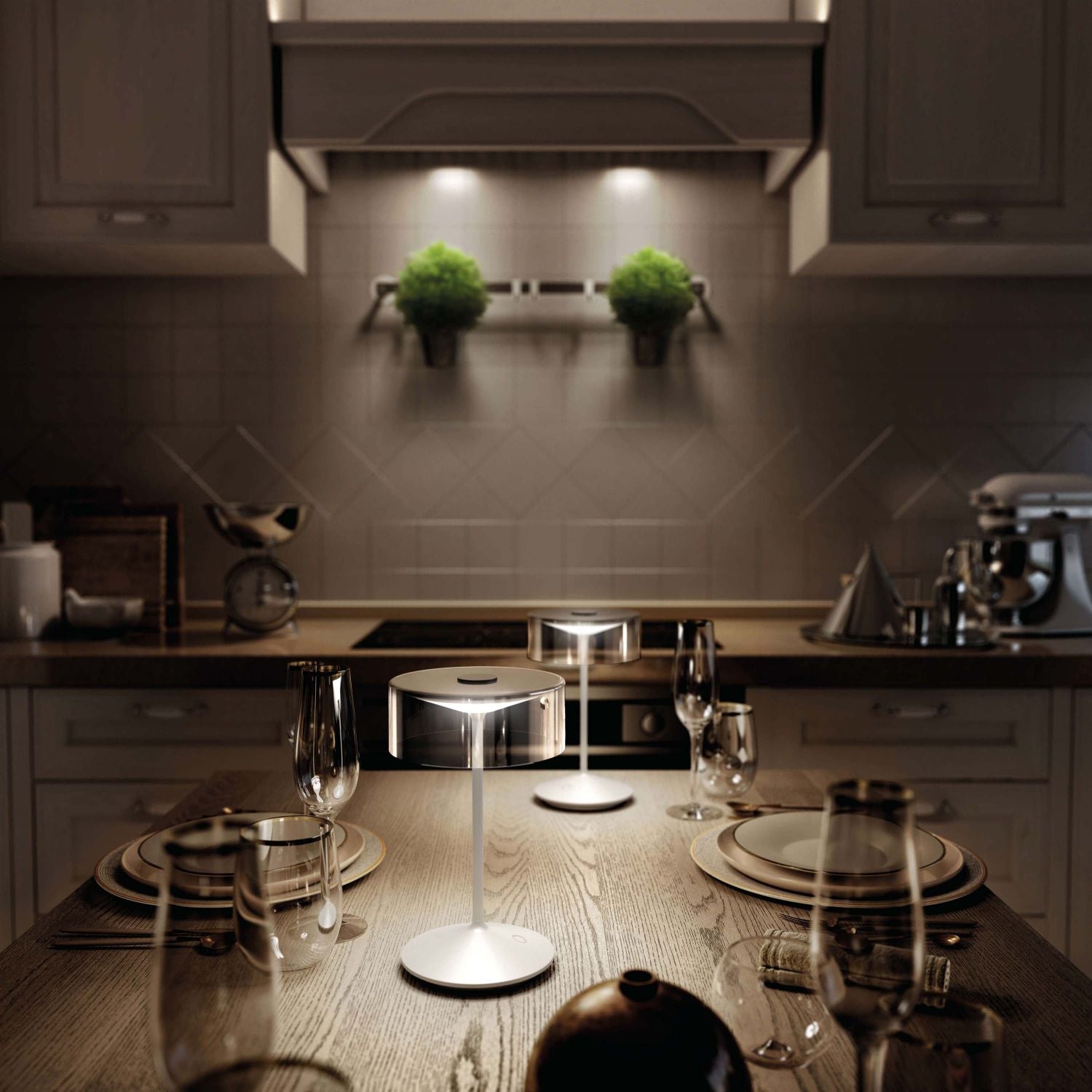 Ubiqua Crystal With 171 Lumens - 2.2W 5V Power (Matt Bronze)