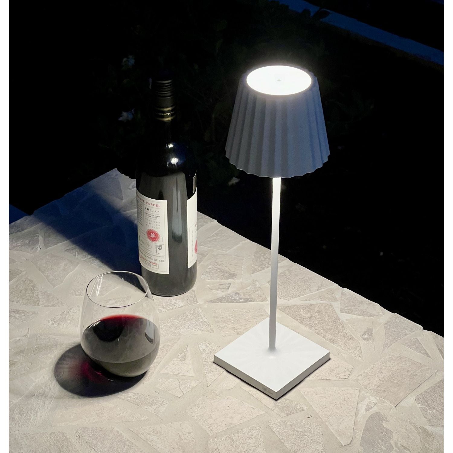 Ubiqua Plisse With 188 Lumens - 2.2W 5V Power (Flame Red)