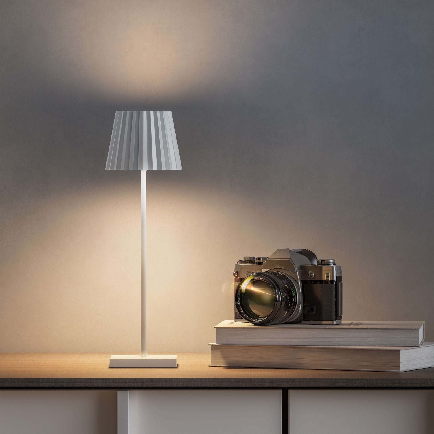 Ubiqua Plisse With 188 Lumens - 2.2W 5V Power (Sand)
