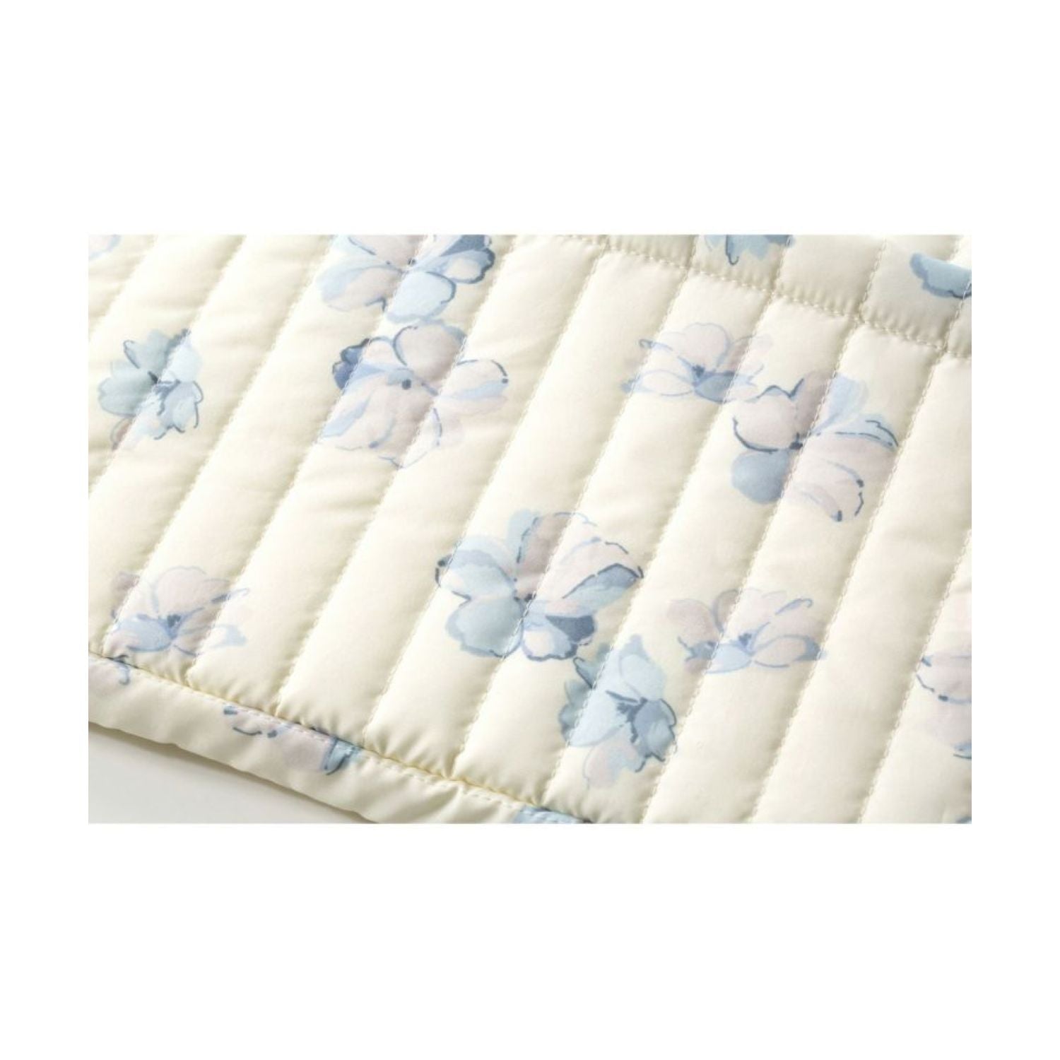 WPC Quilting Laptop Case L (15cm) Water Repellent (Creamy Flower Off White)