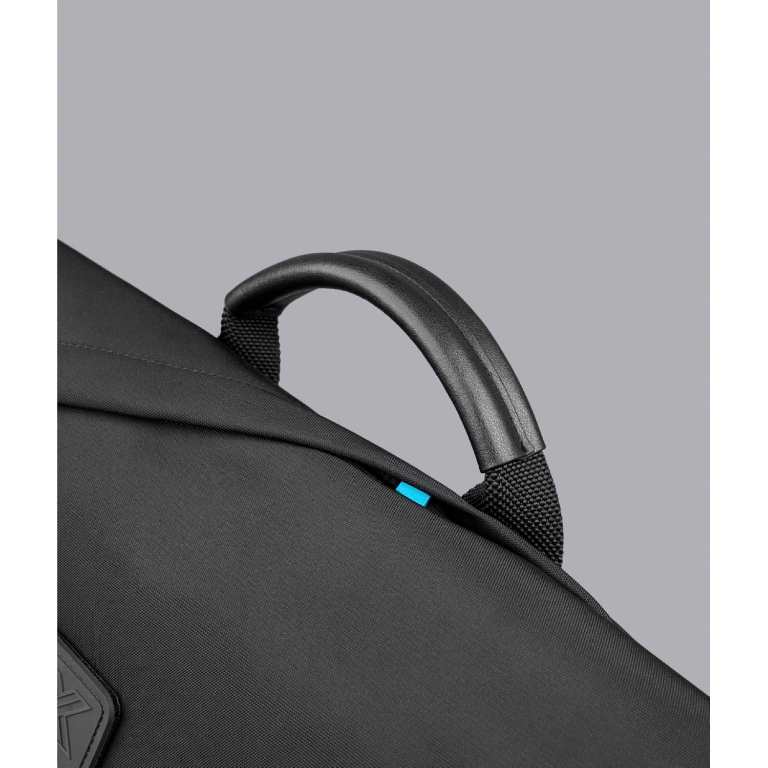 [PRE-ORDER] ALPAKA 7Ven Messenger Decade Edition 14" Ballastic Nylon 840D Bag (Black)