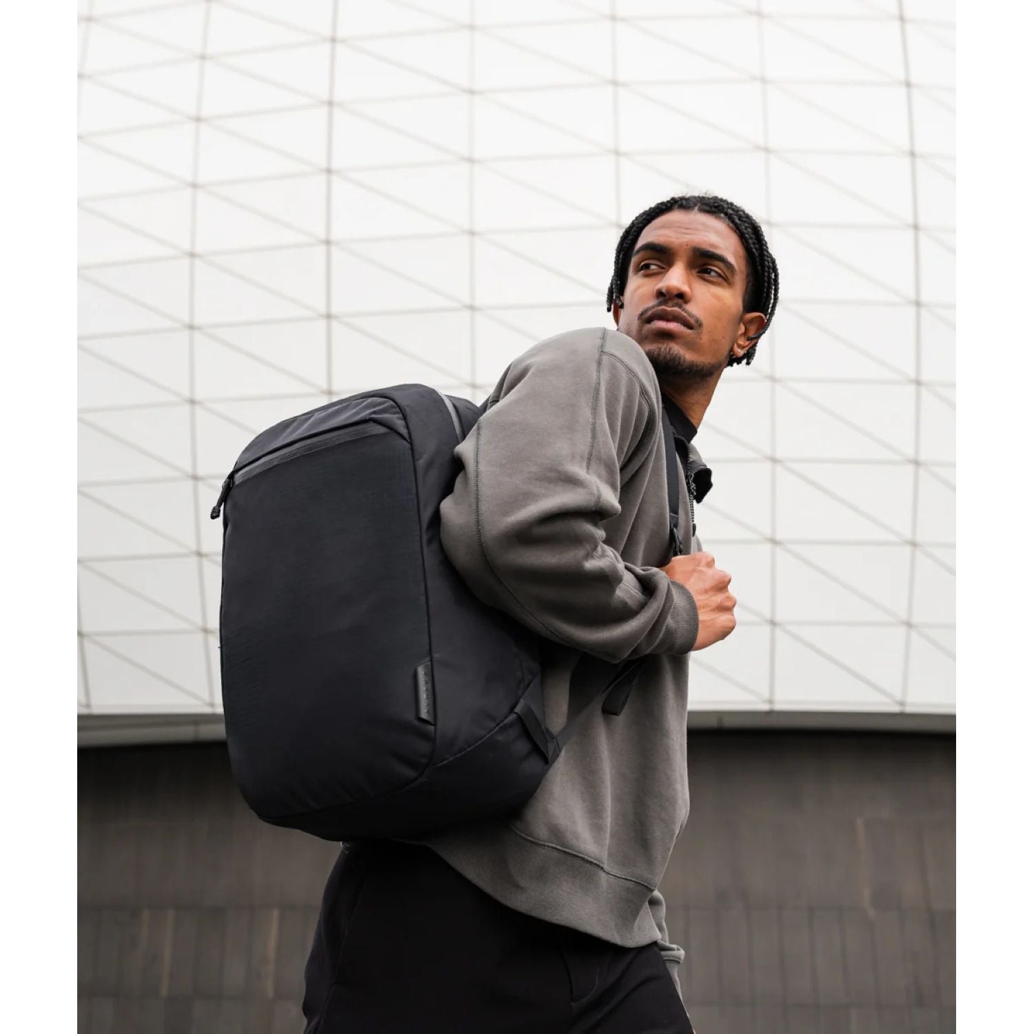 ALPAKA Aero Backpack Lite Axoflux 210D 16L (Black)