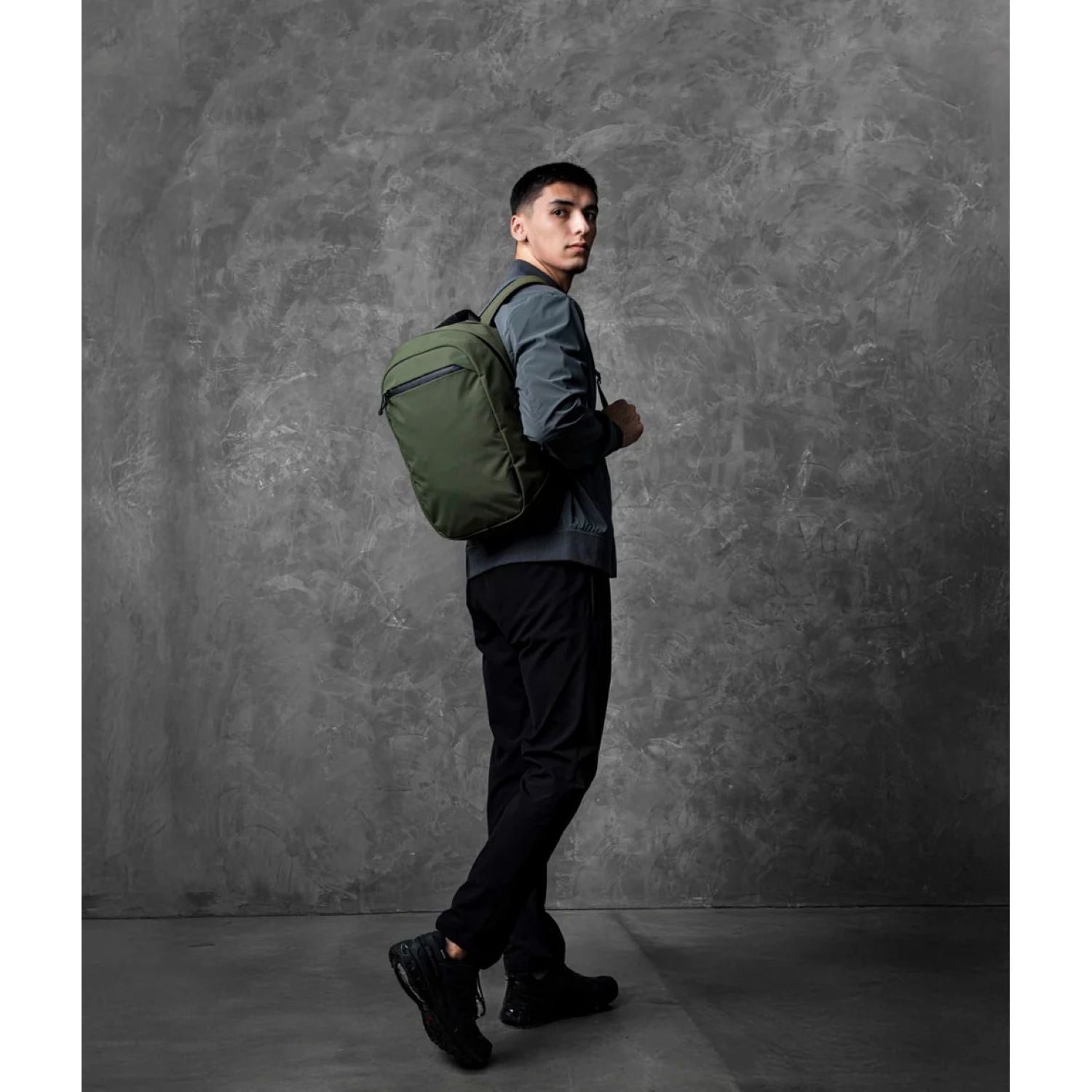 ALPAKA Aero Backpack Lite Axoflux 210D 16L (Green)