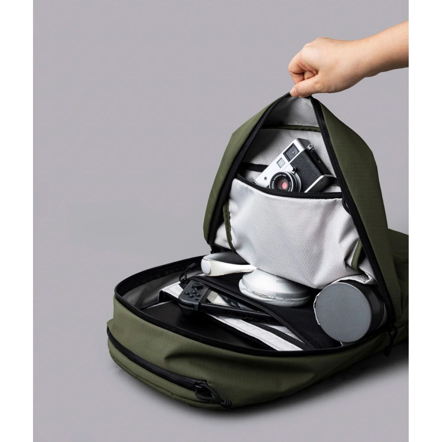 ALPAKA Aero Backpack Lite Axoflux 210D 16L (Olive Green)