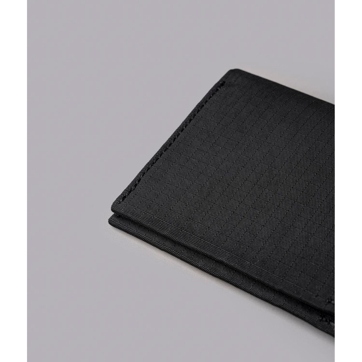 ALPAKA ARK Bifold Coin Wallet Axogrid 210D (Black)