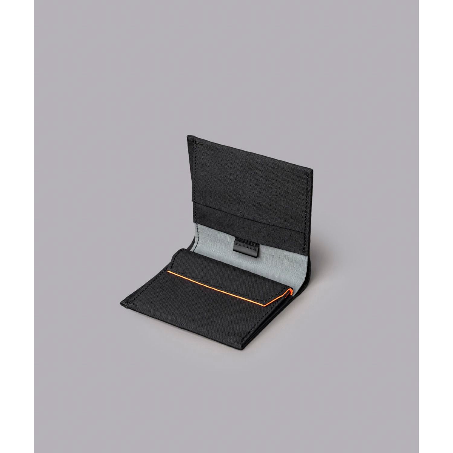 ALPAKA ARK Bifold Coin Wallet Axogrid 210D (Black)