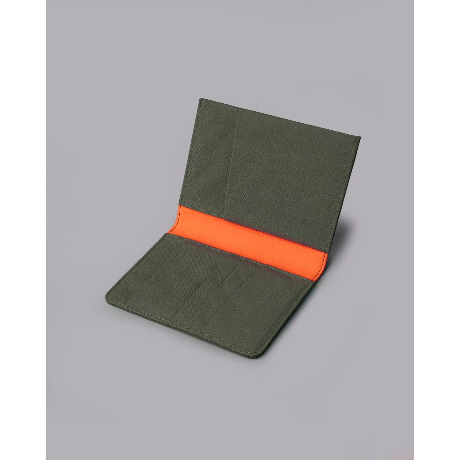 ALPAKA ARK Bifold Passport Wallet Axogrid 210D (Army Green)