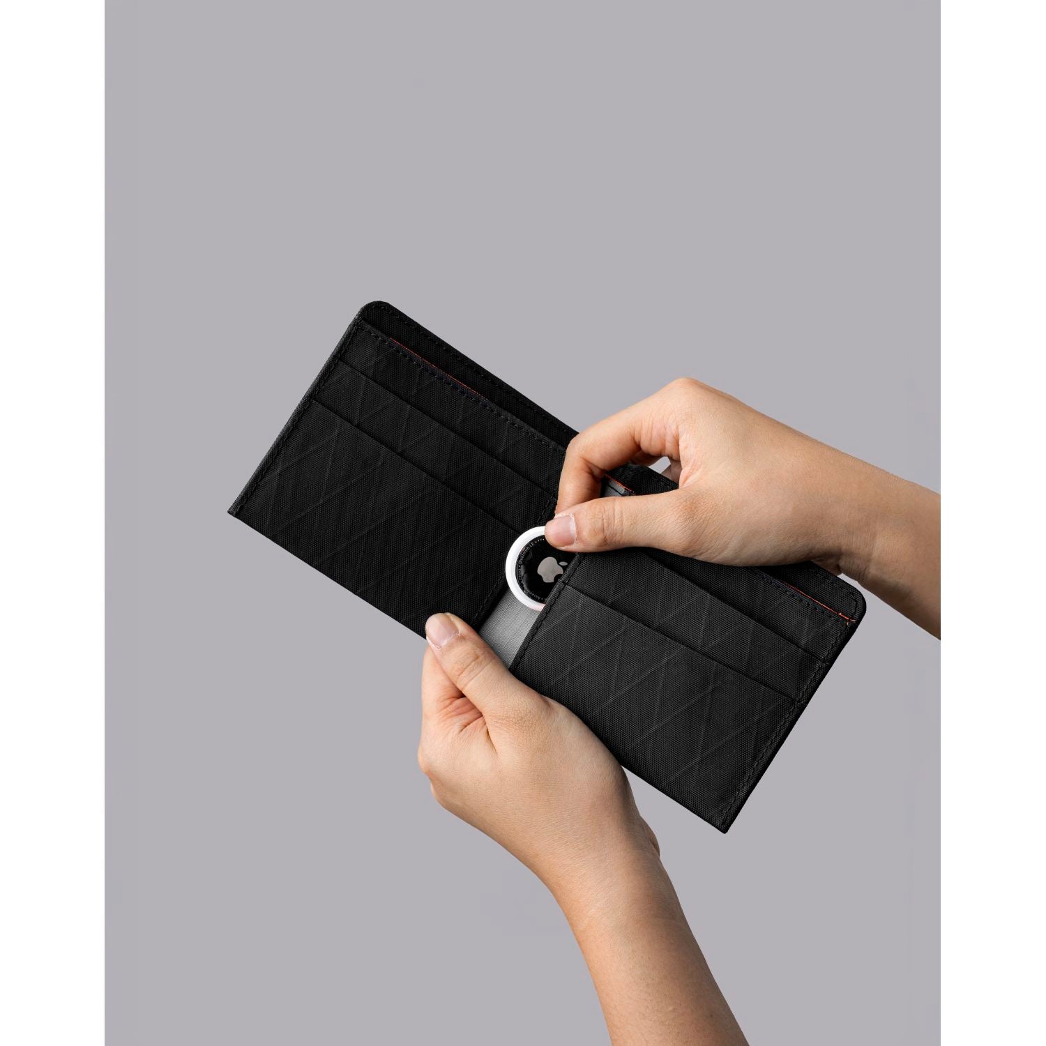 ALPAKA Ark Classic Wallet X-Pac X42 (Black)