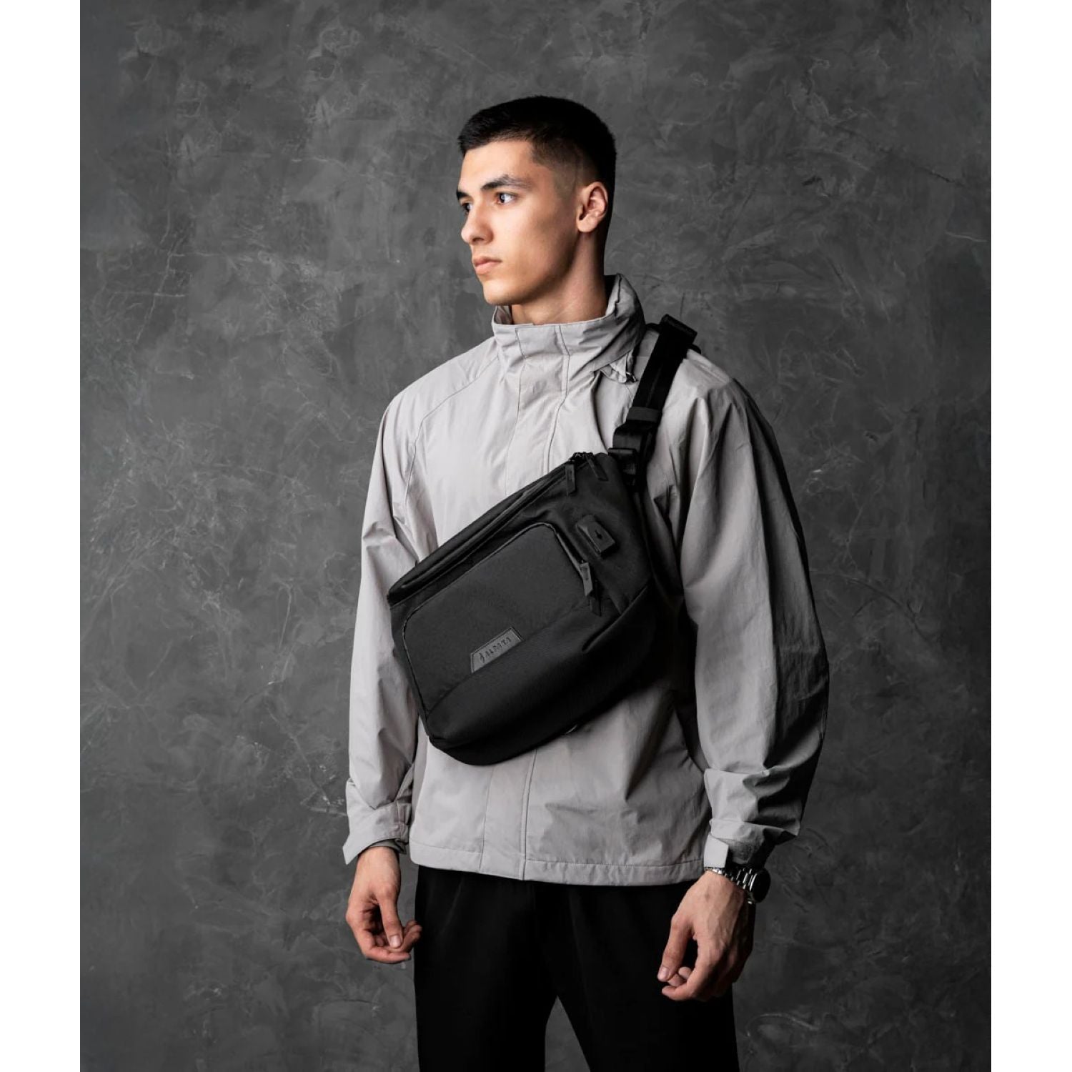 ALPAKA Bravo Sling Max V2 Axogrid 300D (Black)