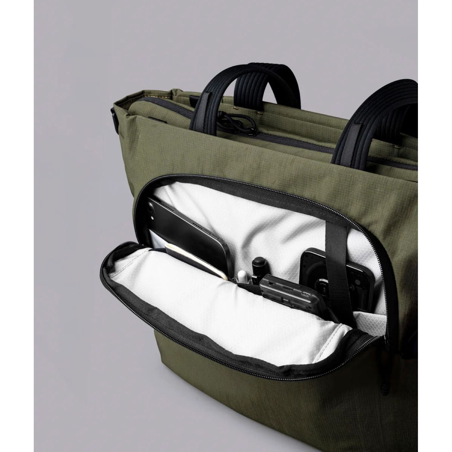 ALPAKA Bravo Tote V2 14L Axoflux 400D Ripstop Nylon (Green)