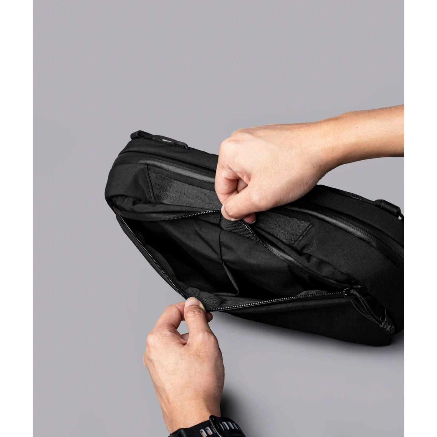 ALPAKA Eclipse Gaming Sling Axoflux 400D Washed Nylon (Black)