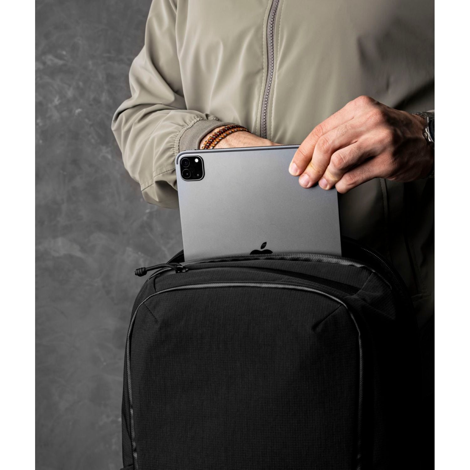 ALPAKA Elements Backpack Pro Axoflux 400D (Black)