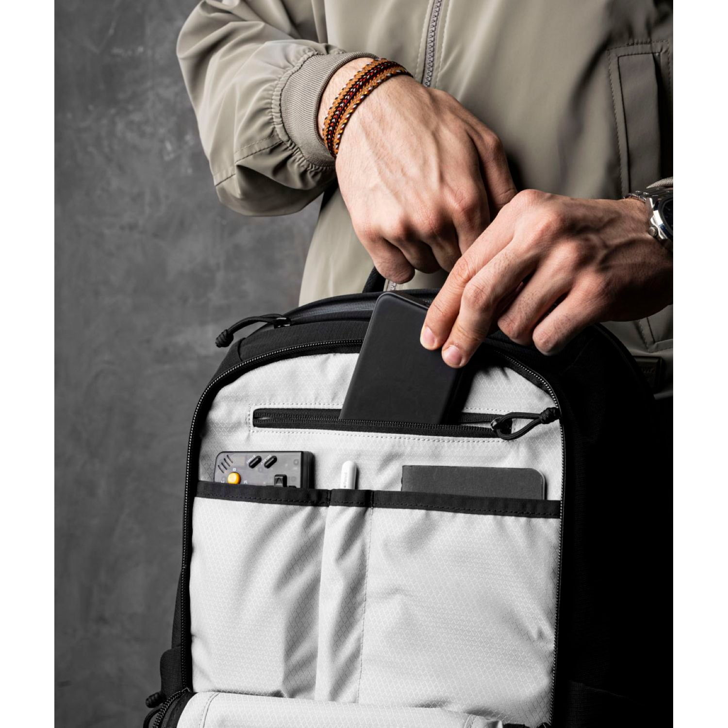 ALPAKA Elements Backpack Pro Axoflux 400D (Black)