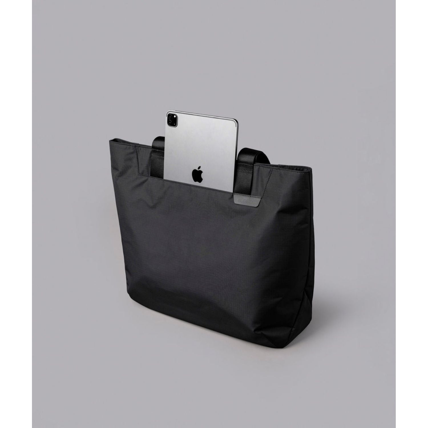 ALPAKA Elements Tote Bag (L) Axoflux 210D (Black/Grey)