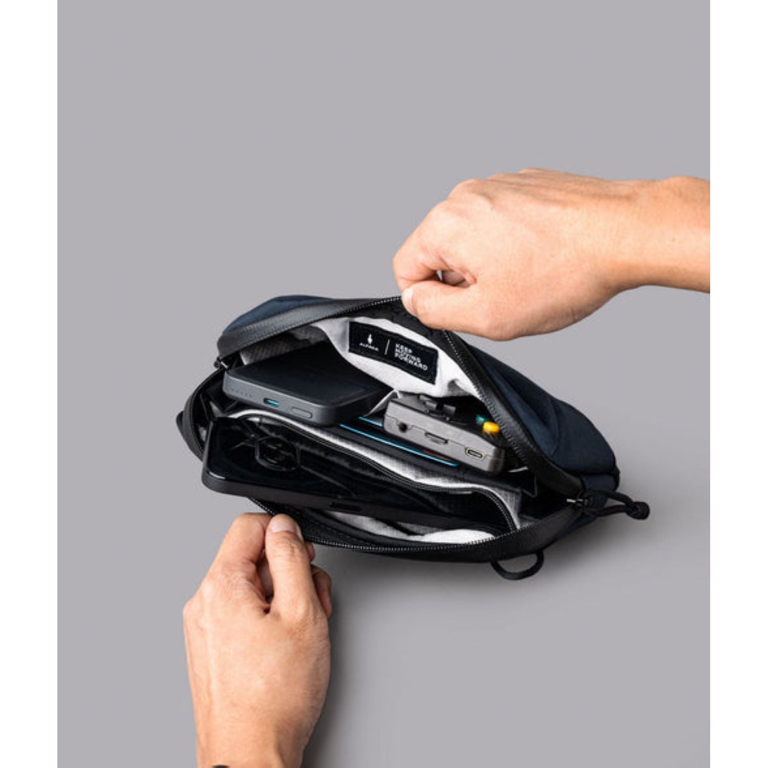 ALPAKA Flight Pouch Pro Axoflux 400D (Moonlight Blue)