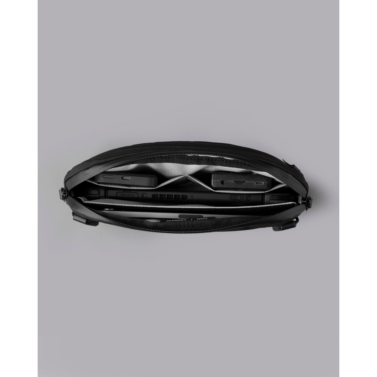 ALPAKA Flight Sling Axoflux 400D (Black)