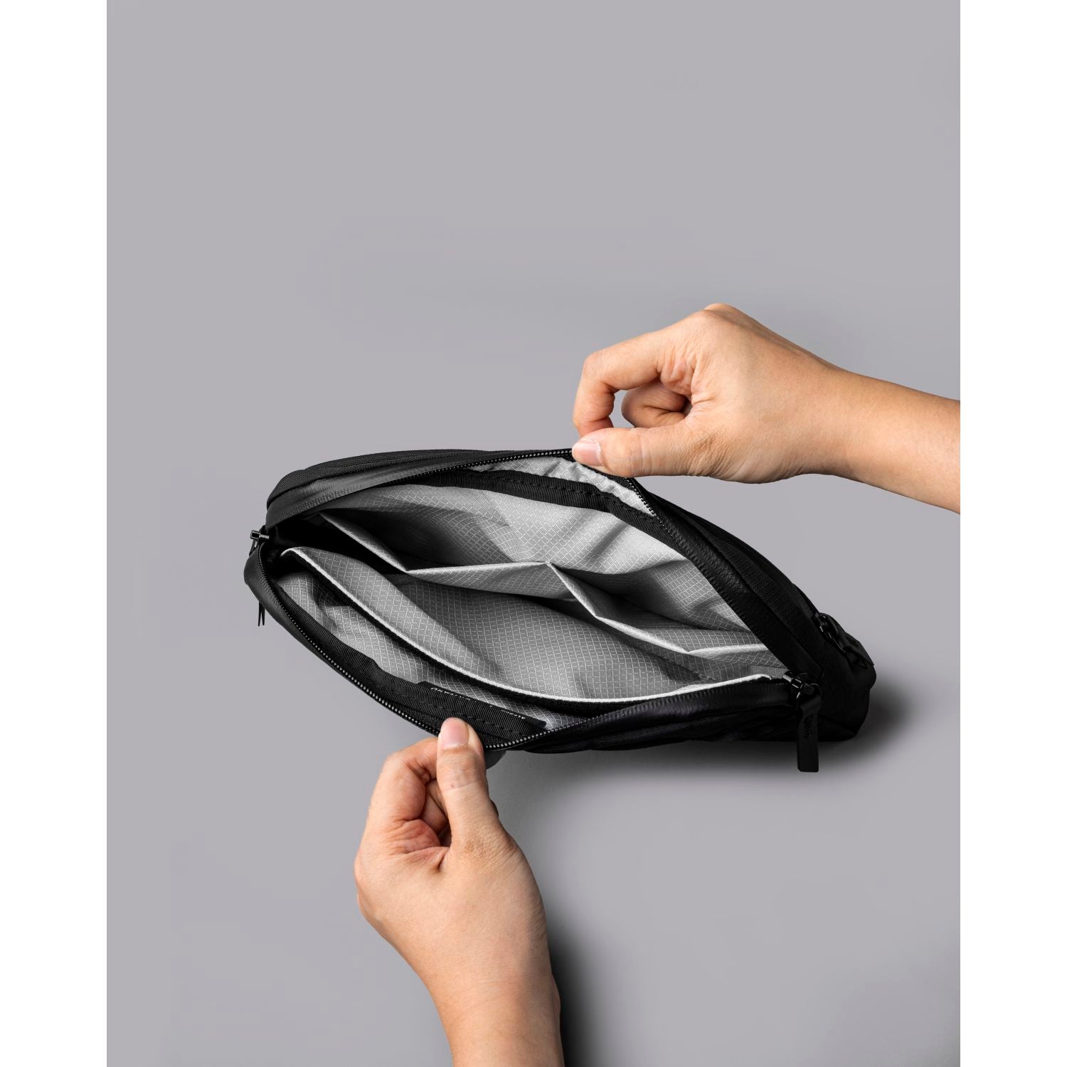 ALPAKA Flight Sling Axoflux 400D (Black)