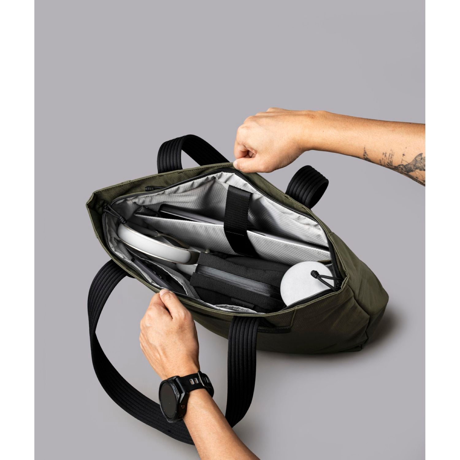 ALPAKA Flight Tote Bag (L) Axoflux 400D (Green)