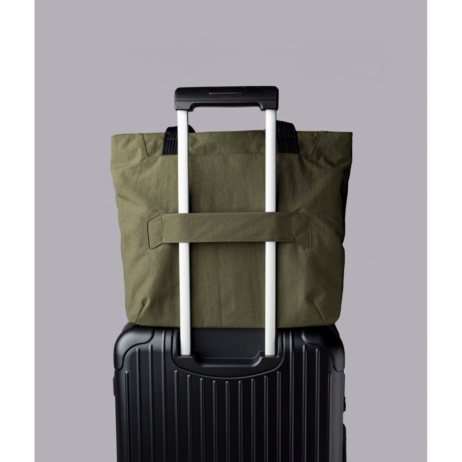 ALPAKA Flight Tote Bag (L) Axoflux 400D (Green)