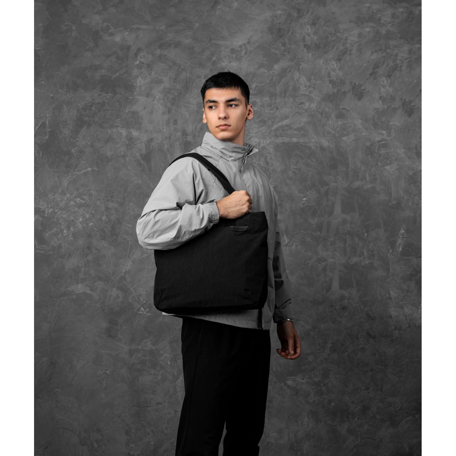 ALPAKA Flight Tote Bag (M) Axoflux 400D (Black)