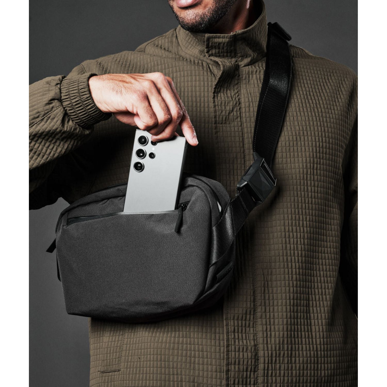 ALPAKA Go Sling Mini V2 (Maglockz Strap Buckle) Axoflux 300D (Black)