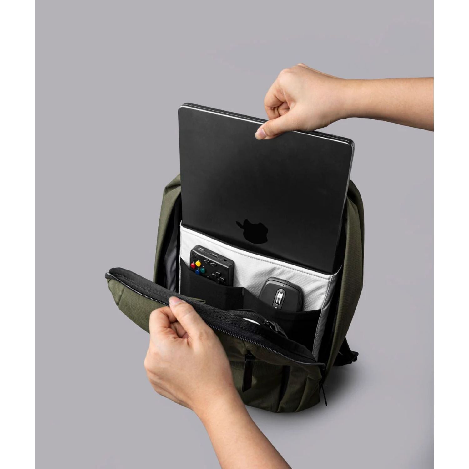 ALPAKA Metro Backpack Axoflux 400D Ripstop Nylon (Green)