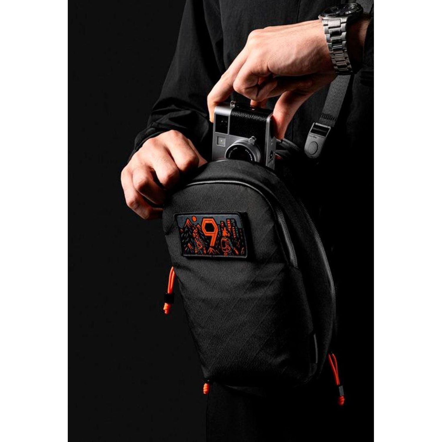 ALPAKA Metro Sling Max 9Th Anniversary Edition Axogrid 300D (Black)