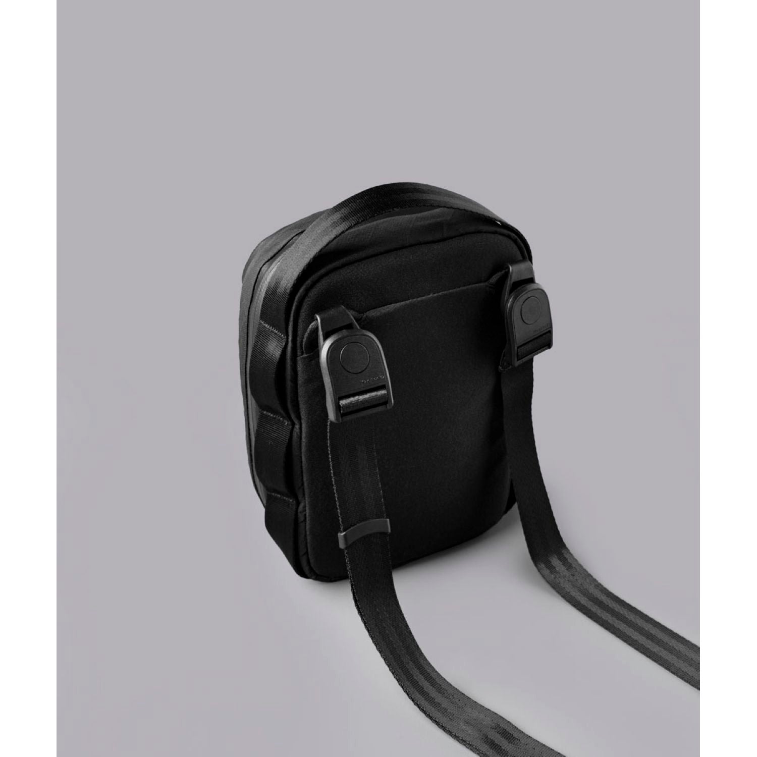 ALPAKA Metro Sling V2 Ultradyne 100D (Black)