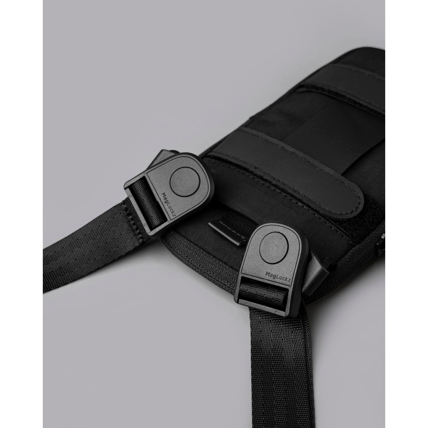 ALPAKA Modular Shoulder Pocket Slim Nylon Washed  Axoflux 400D (Black)