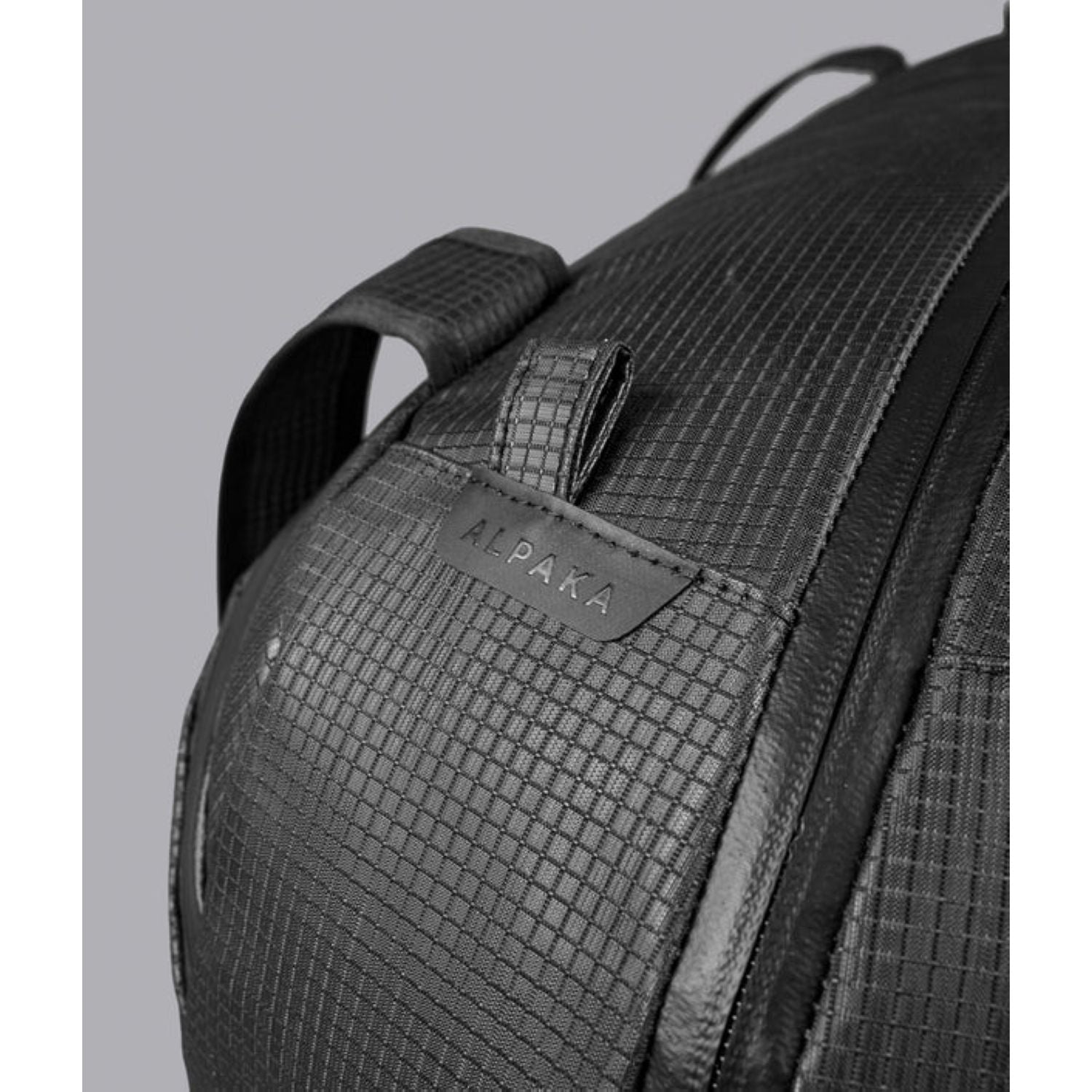 ALPAKA Momentum Duffel Axodyne Hybrid (Black)