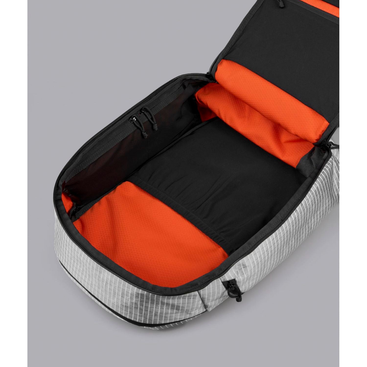 ALPAKA Traverse Astral Edition Backpack 30L X-Pac UVX40 (Silver)