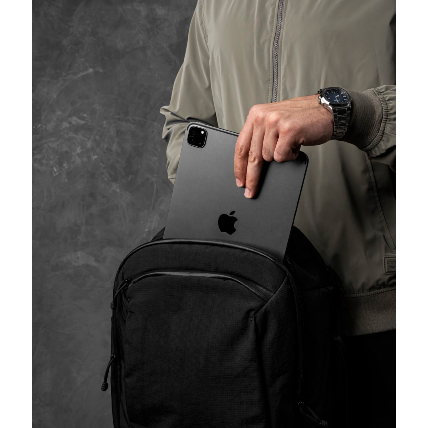 ALPAKA Traverse Backpack 30L Axoflux 400D (Black)