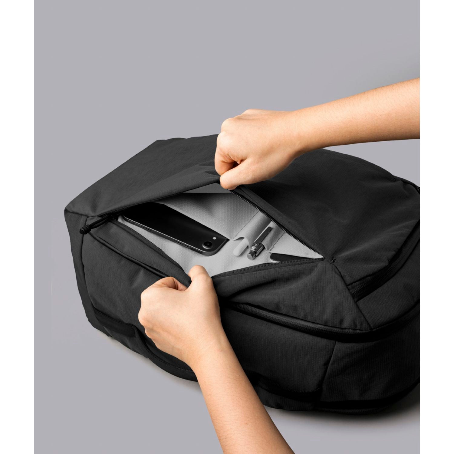 ALPAKA Traverse Backpack 30L Axoflux 400D (Black)