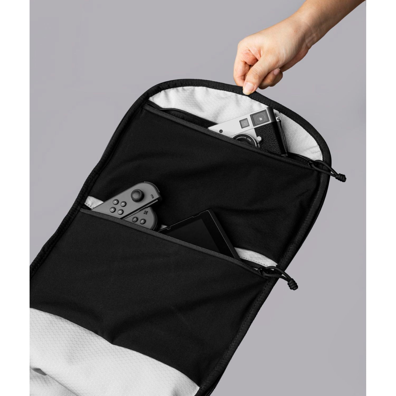 [PRE-ORDER] ALPAKA Traverse Backpack 30L Axoflux 400D (Green)