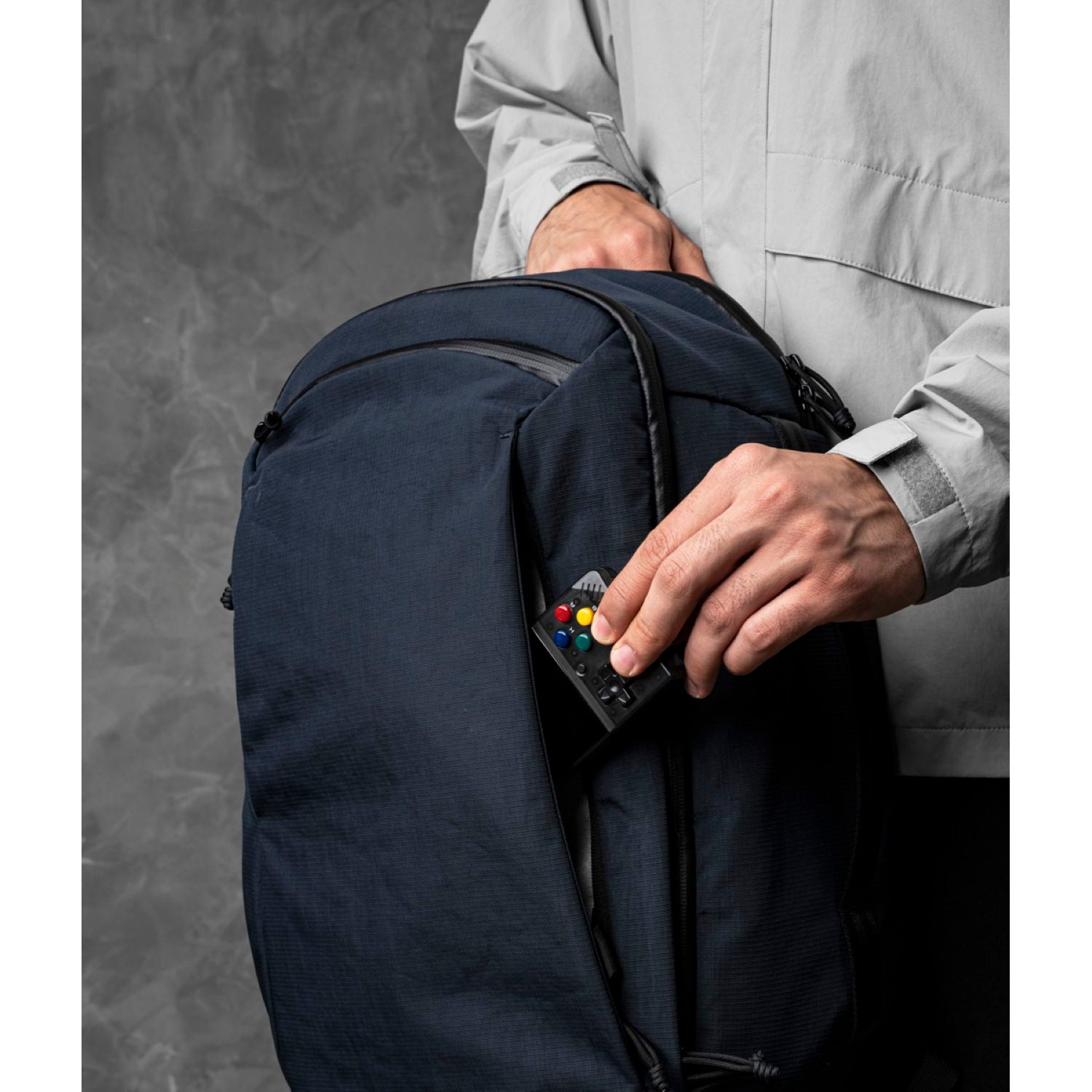 ALPAKA Traverse Backpack 30L Axoflux 400D (Moonlight Blue)