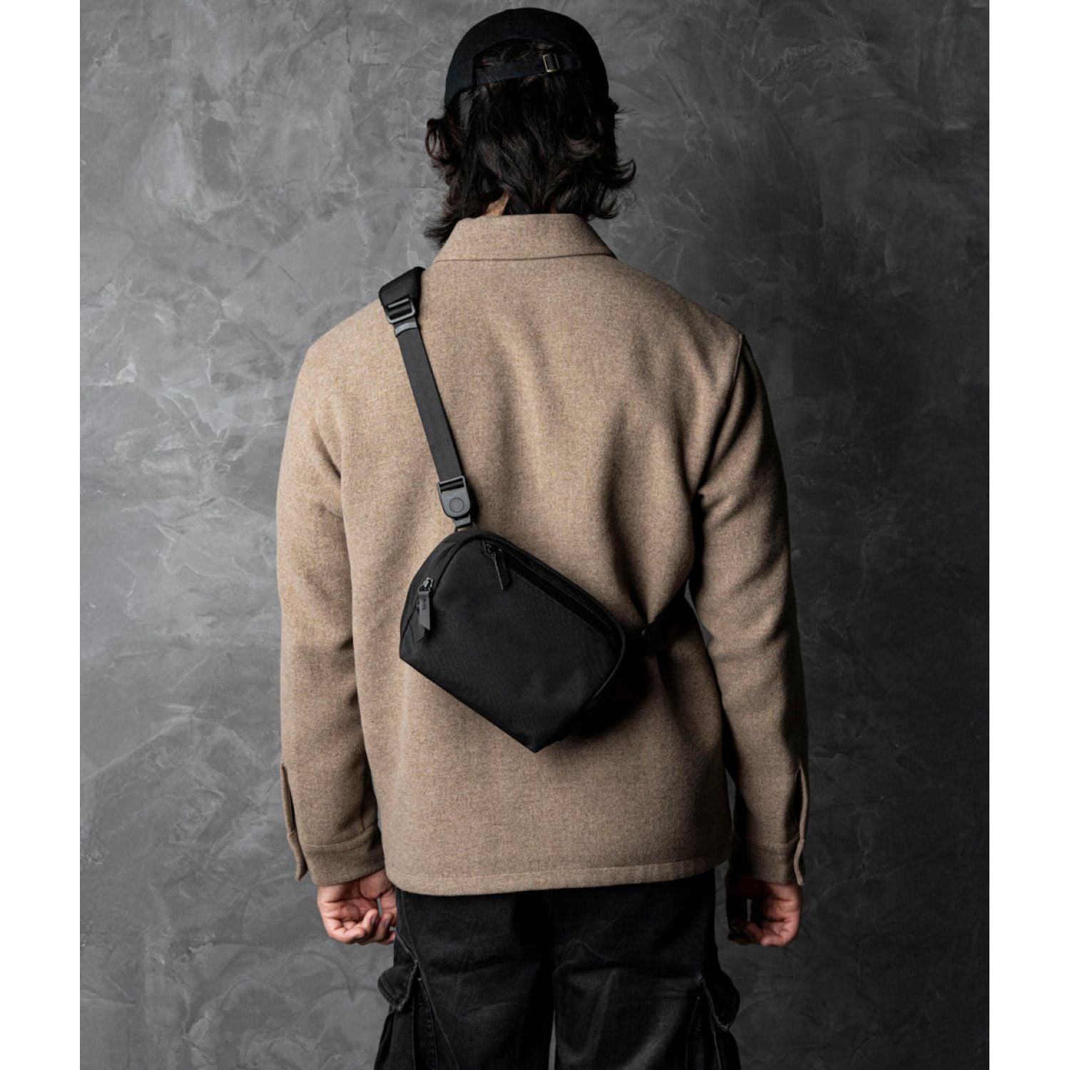 ALPAKA Vertex Pouch Mini 2L Axoflux 300D (Black)